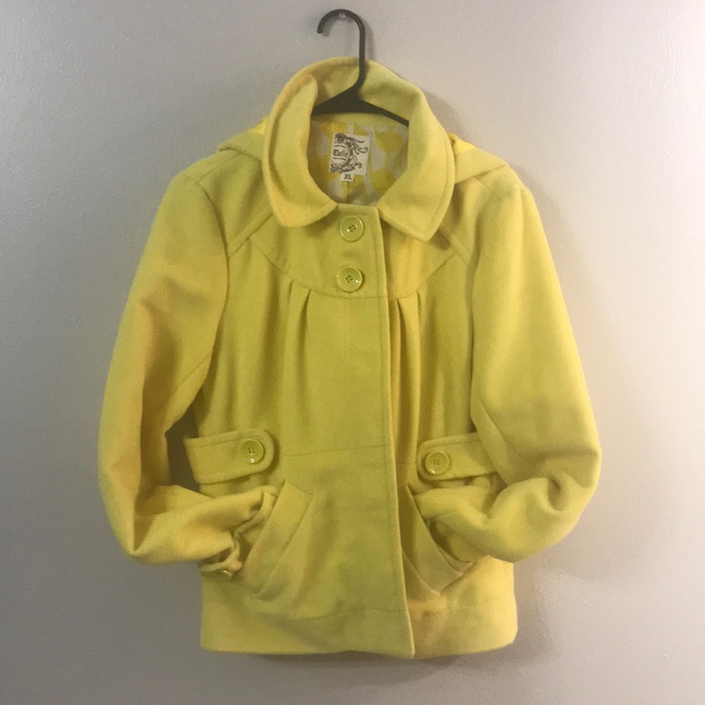 Yellow hooded coat size XL
